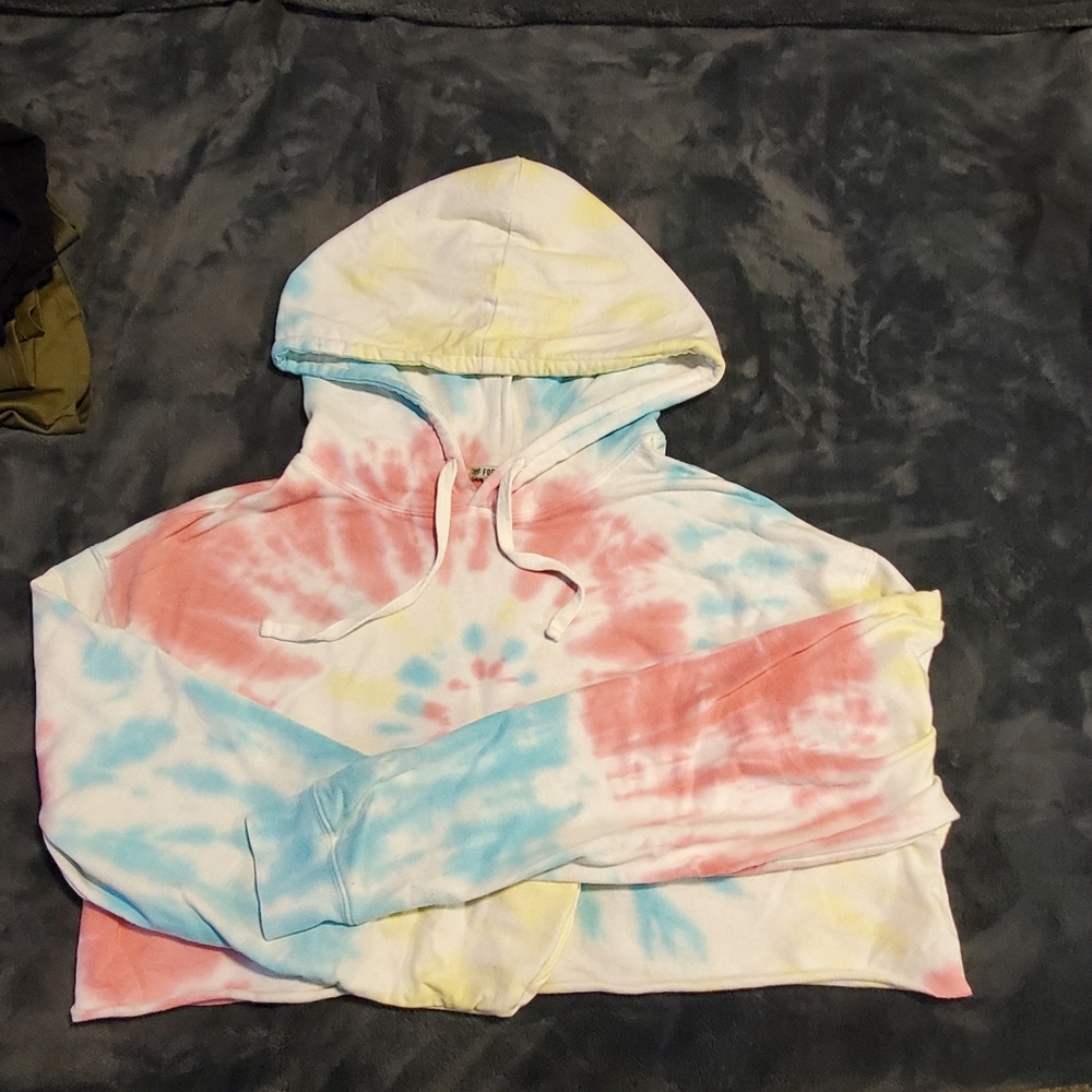 Forever 21 active tye dye cropped hoodie